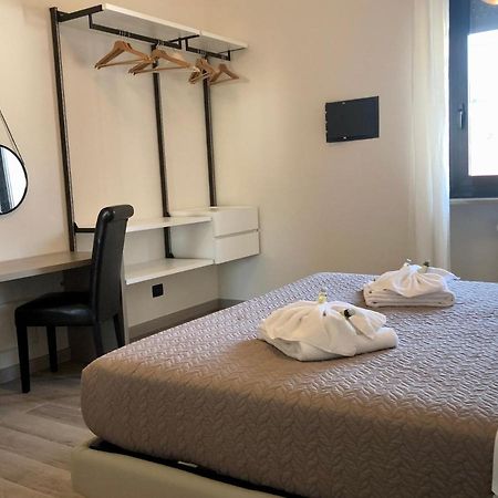 Flats4Rent Alessia Apartment เวโรนา ภายนอก รูปภาพ