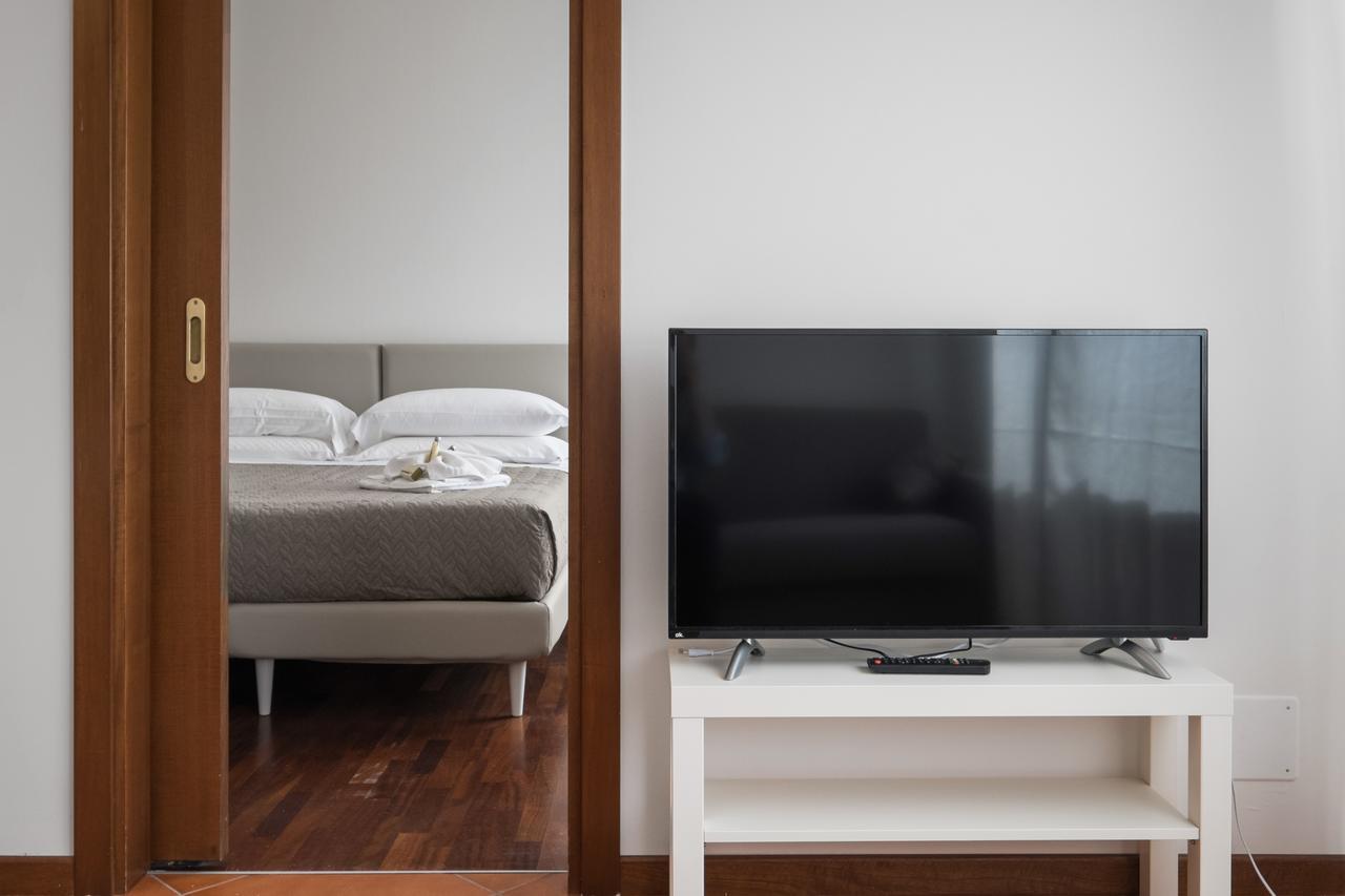 Flats4Rent Alessia Apartment เวโรนา ภายนอก รูปภาพ