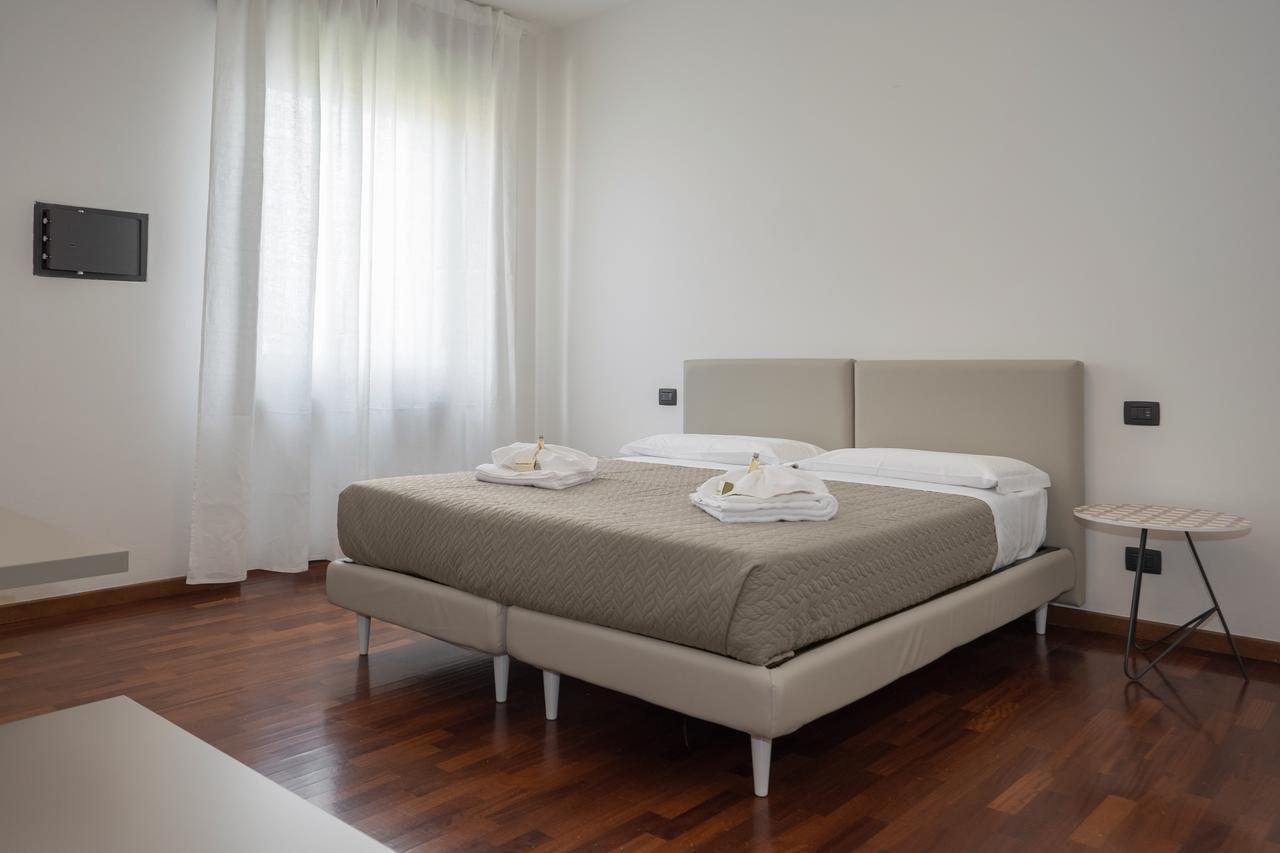 Flats4Rent Alessia Apartment เวโรนา ภายนอก รูปภาพ