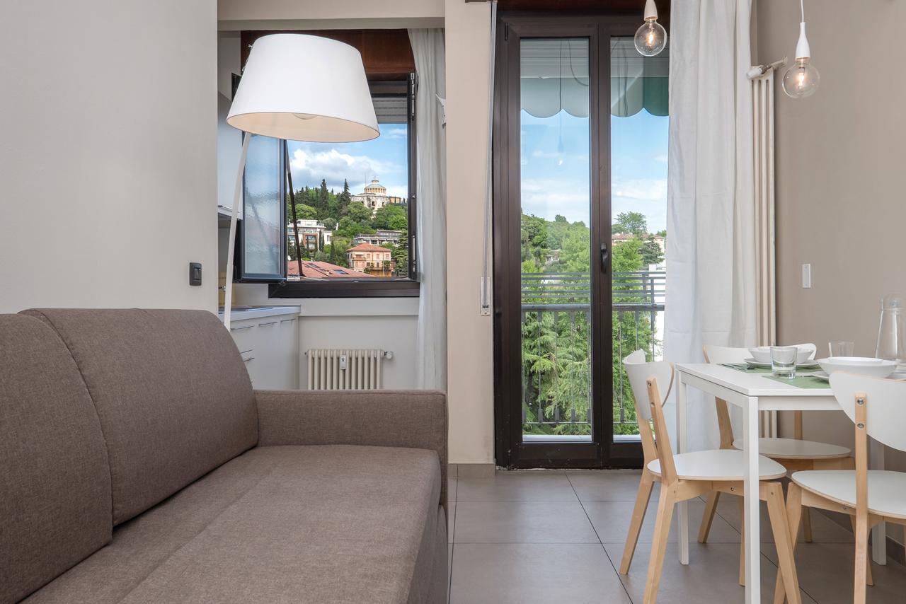 Flats4Rent Alessia Apartment เวโรนา ภายนอก รูปภาพ